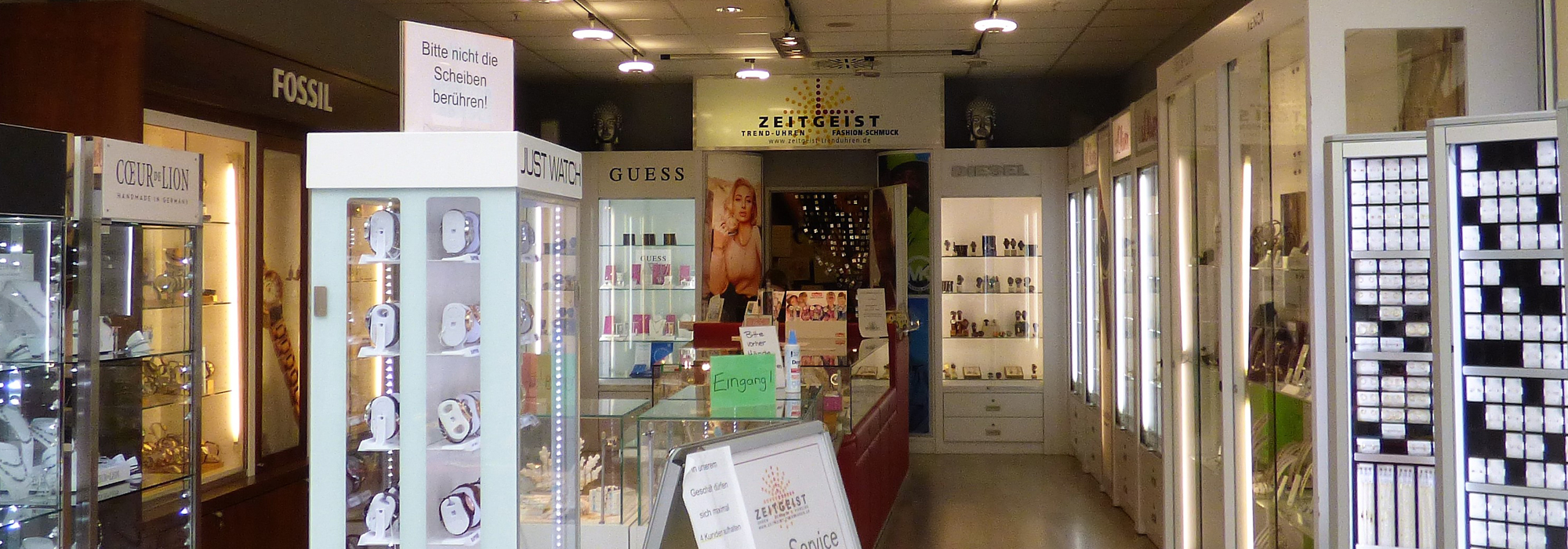 Zeitgeist - Uhren, Schmuck und Accesoires Zeitgeist - Uhren, Schmuck und Accesoires